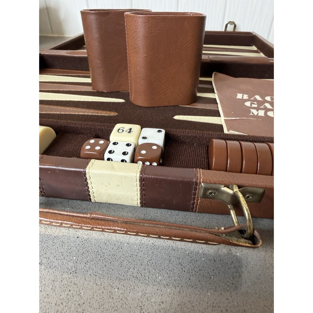 Vintage Backgammon GAME Brown Faux Leather Briefcase Racing Stripe COMPLETE GUC - Picture 9 of 16
